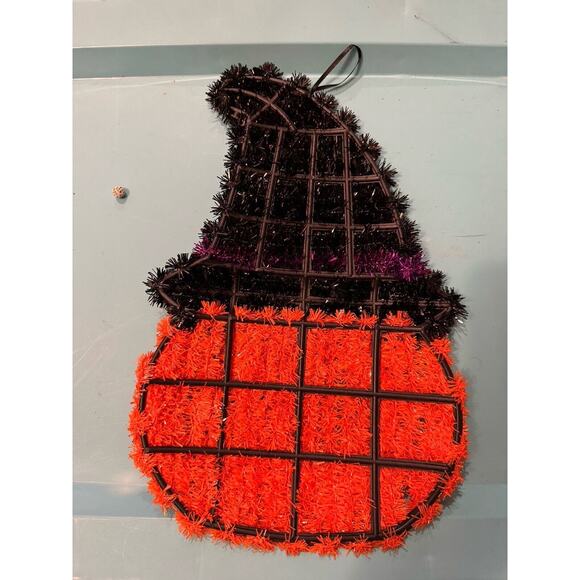 > Pumpkin Tinsel Halloween wall decor - Picture 2 of 4